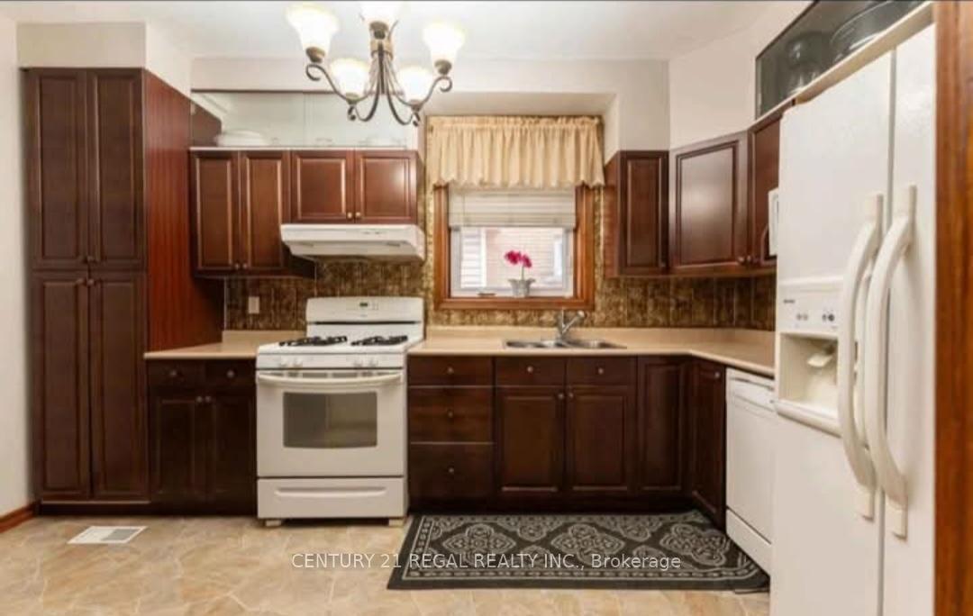 Photo 14 of Unit Main, 133 Eastbourne Avenue, Hamilton, Blakeley — HOMEH