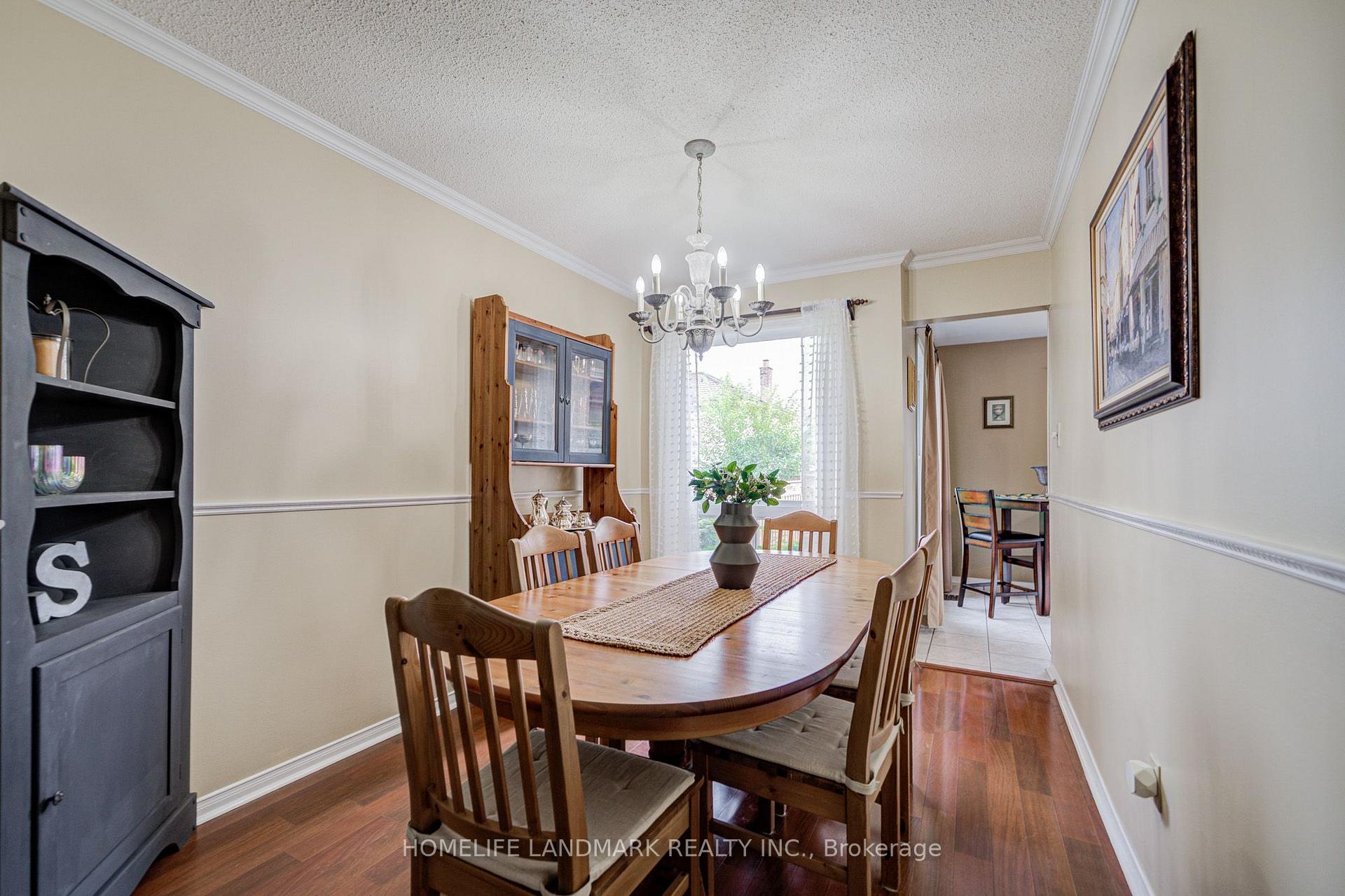 Photo 6 of 8 Closs Square, Aurora, Aurora Village — HOMEH