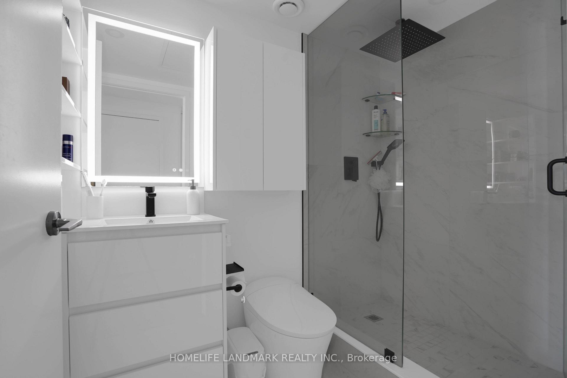 Photo 10 of Unit 5207, 14 York Street, Toronto, Waterfront Communities — HOMEH