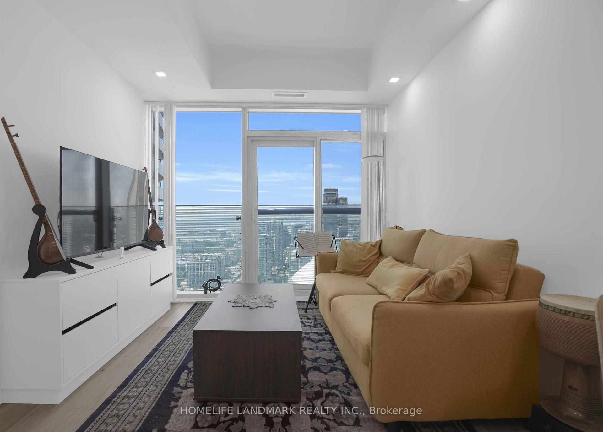 Photo 11 of Unit 5207, 14 York Street, Toronto, Waterfront Communities — HOMEH