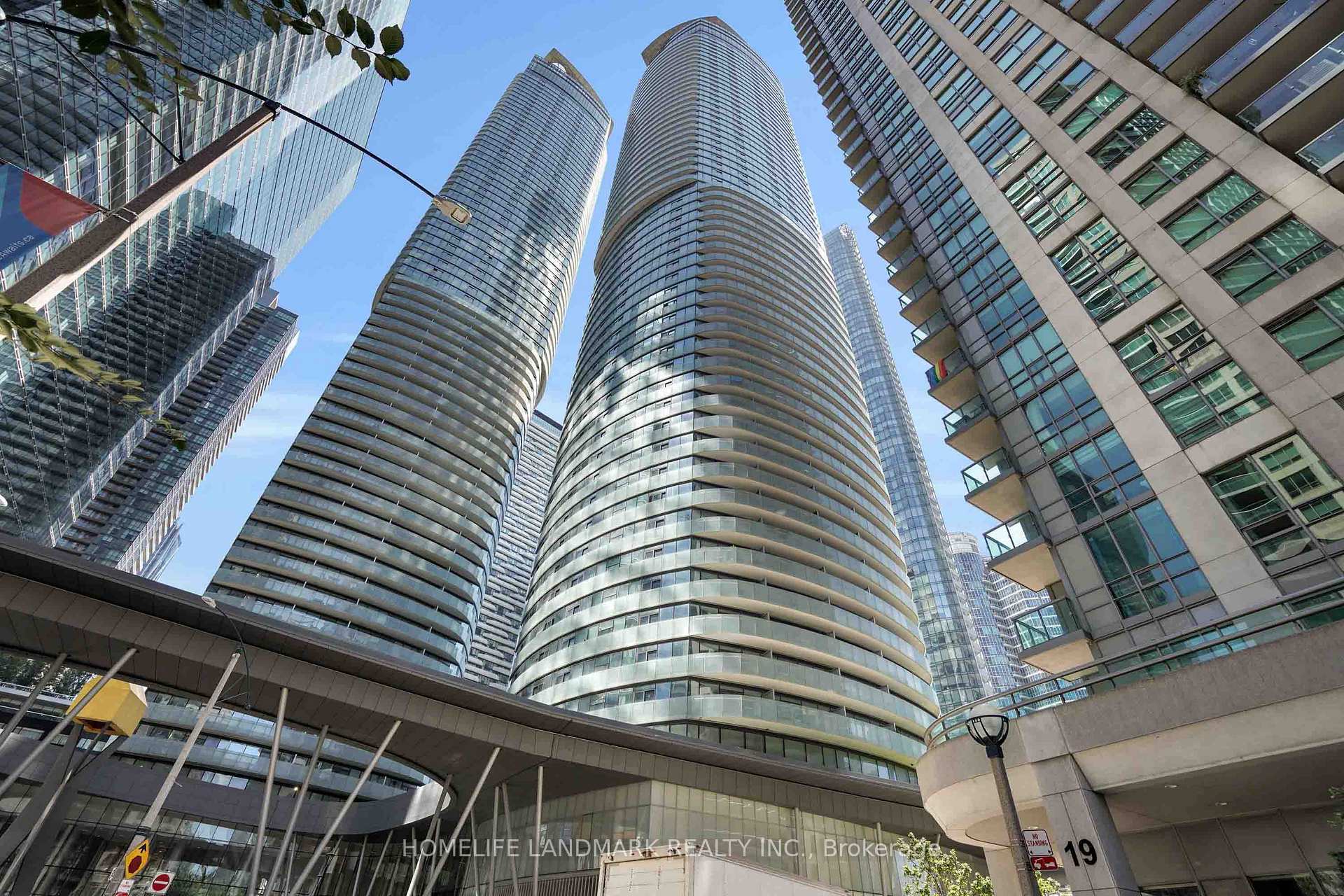 Photo 20 of Unit 5207, 14 York Street, Toronto, Waterfront Communities — HOMEH