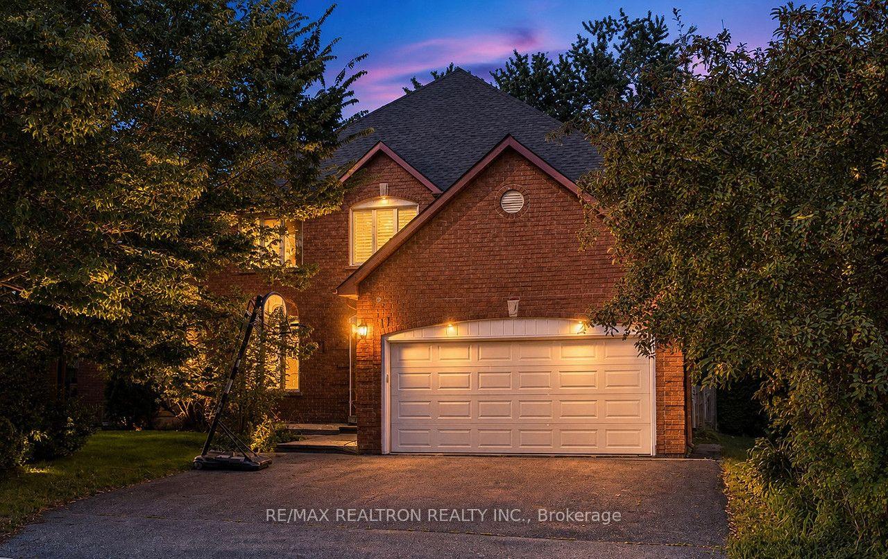 Photo 1 of 19 Prince Edward Boulevard, Markham, Thornlea — HOMEH