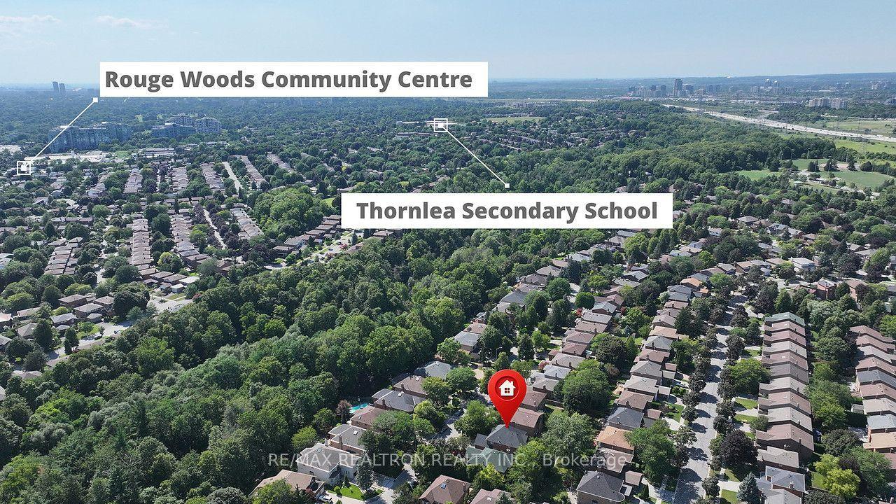 Photo 5 of 19 Prince Edward Boulevard, Markham, Thornlea — HOMEH