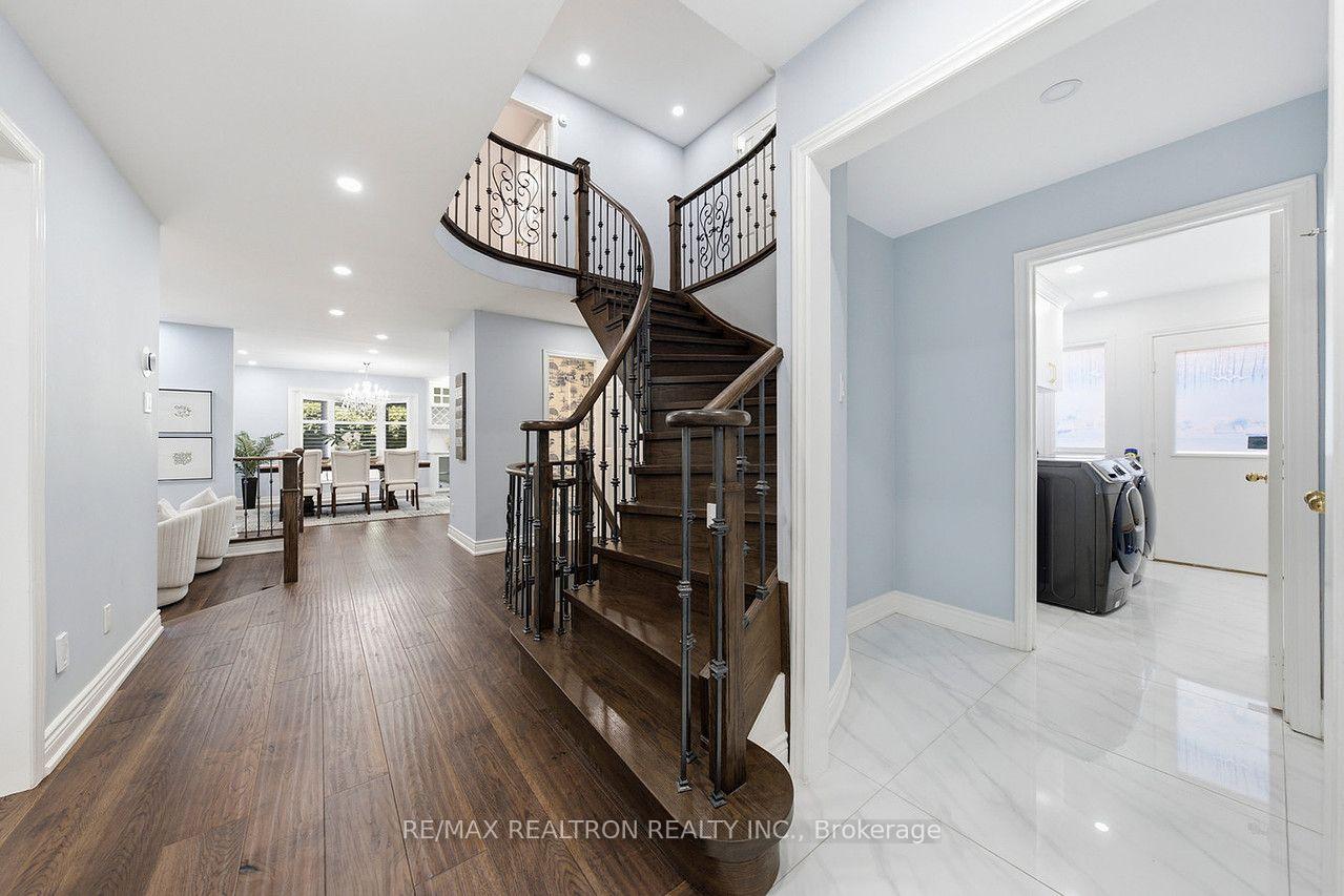 Photo 8 of 19 Prince Edward Boulevard, Markham, Thornlea — HOMEH