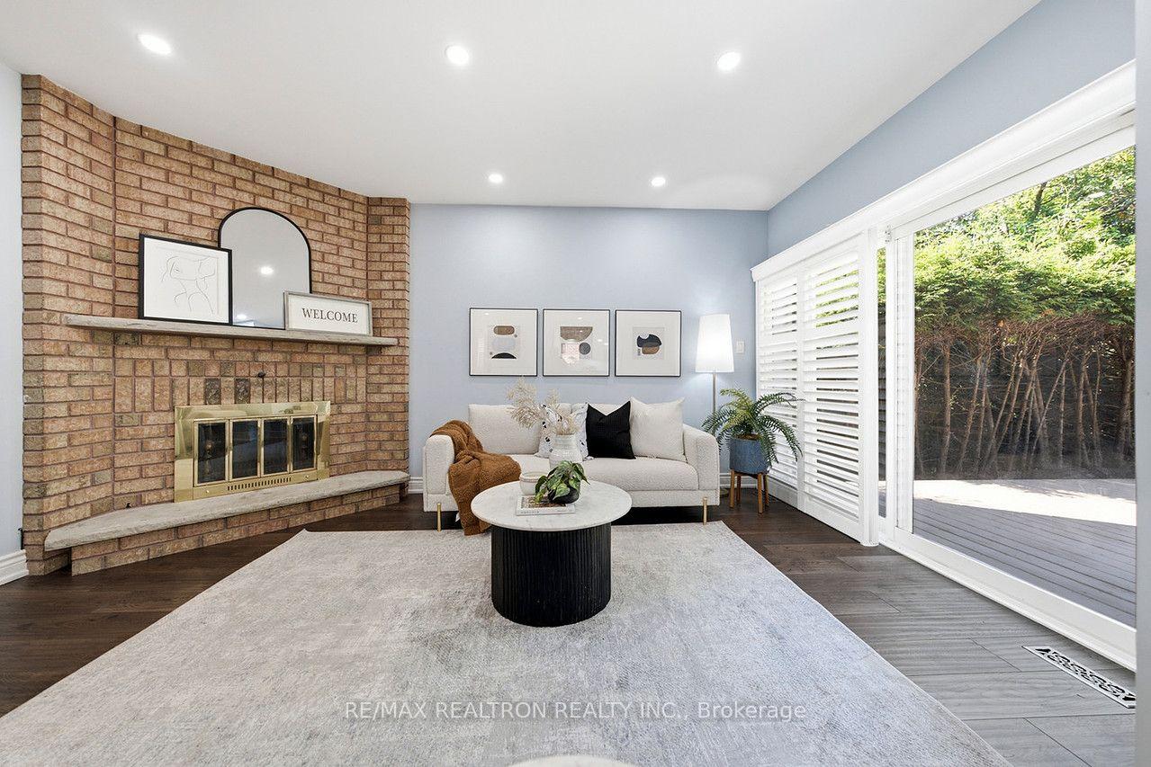 Photo 26 of 19 Prince Edward Boulevard, Markham, Thornlea — HOMEH