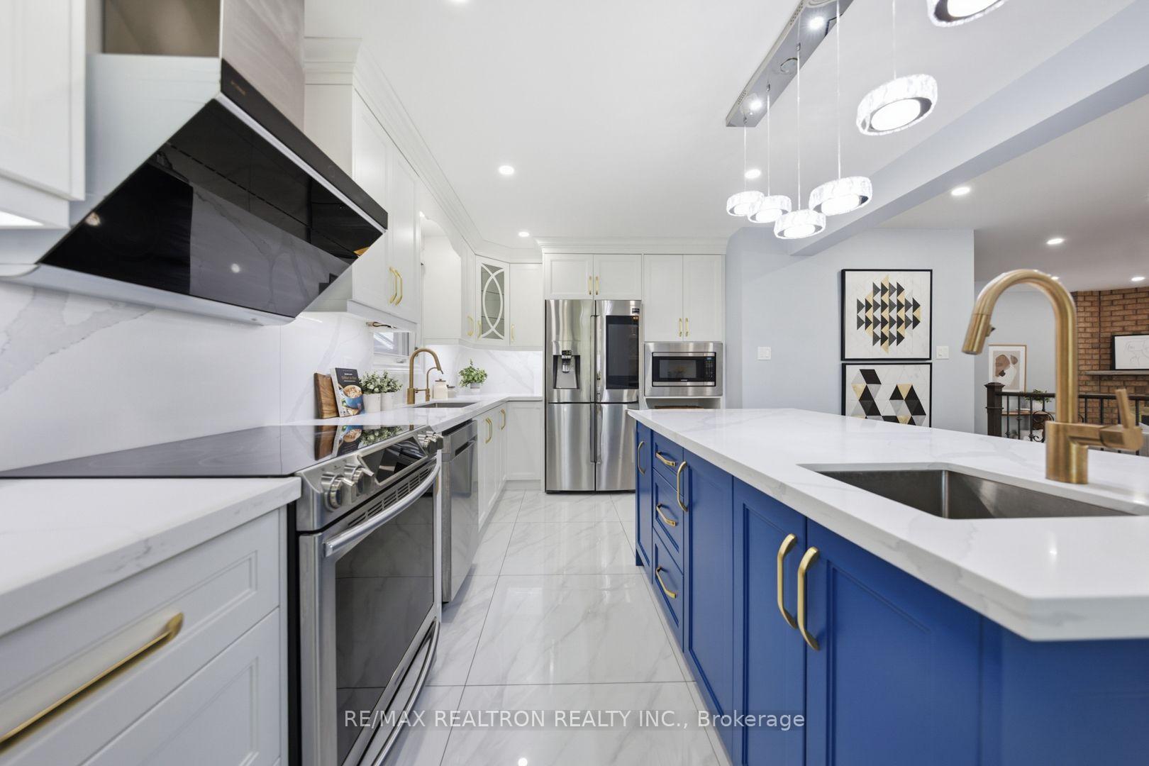 Photo 34 of 19 Prince Edward Boulevard, Markham, Thornlea — HOMEH
