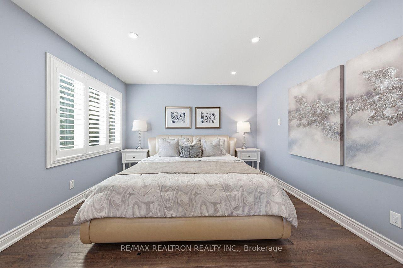 Photo 51 of 19 Prince Edward Boulevard, Markham, Thornlea — HOMEH