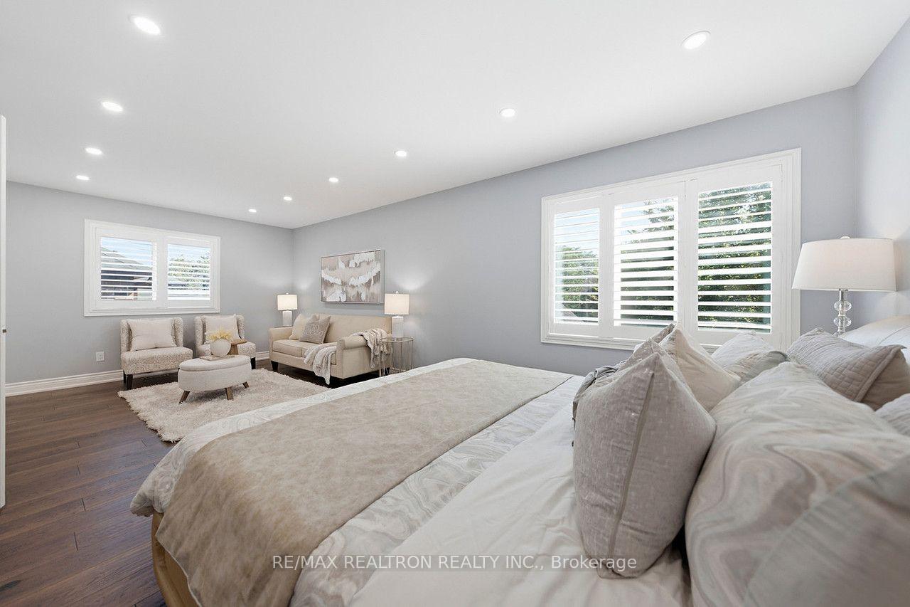 Photo 54 of 19 Prince Edward Boulevard, Markham, Thornlea — HOMEH