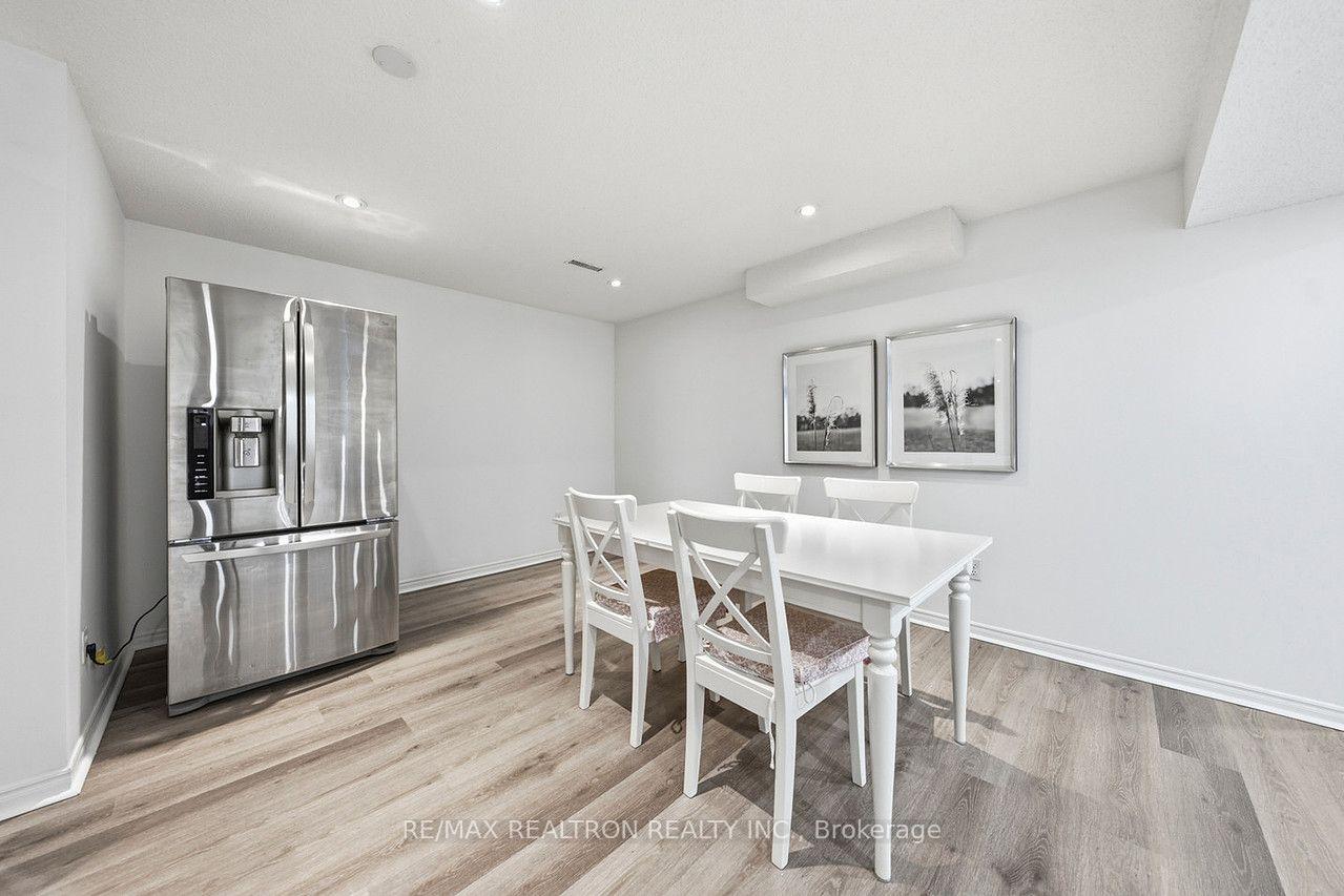 Photo 67 of 19 Prince Edward Boulevard, Markham, Thornlea — HOMEH