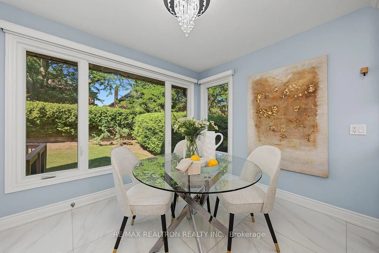 Photo 20 of 19 Prince Edward Boulevard, Markham, Thornlea — HOMEH