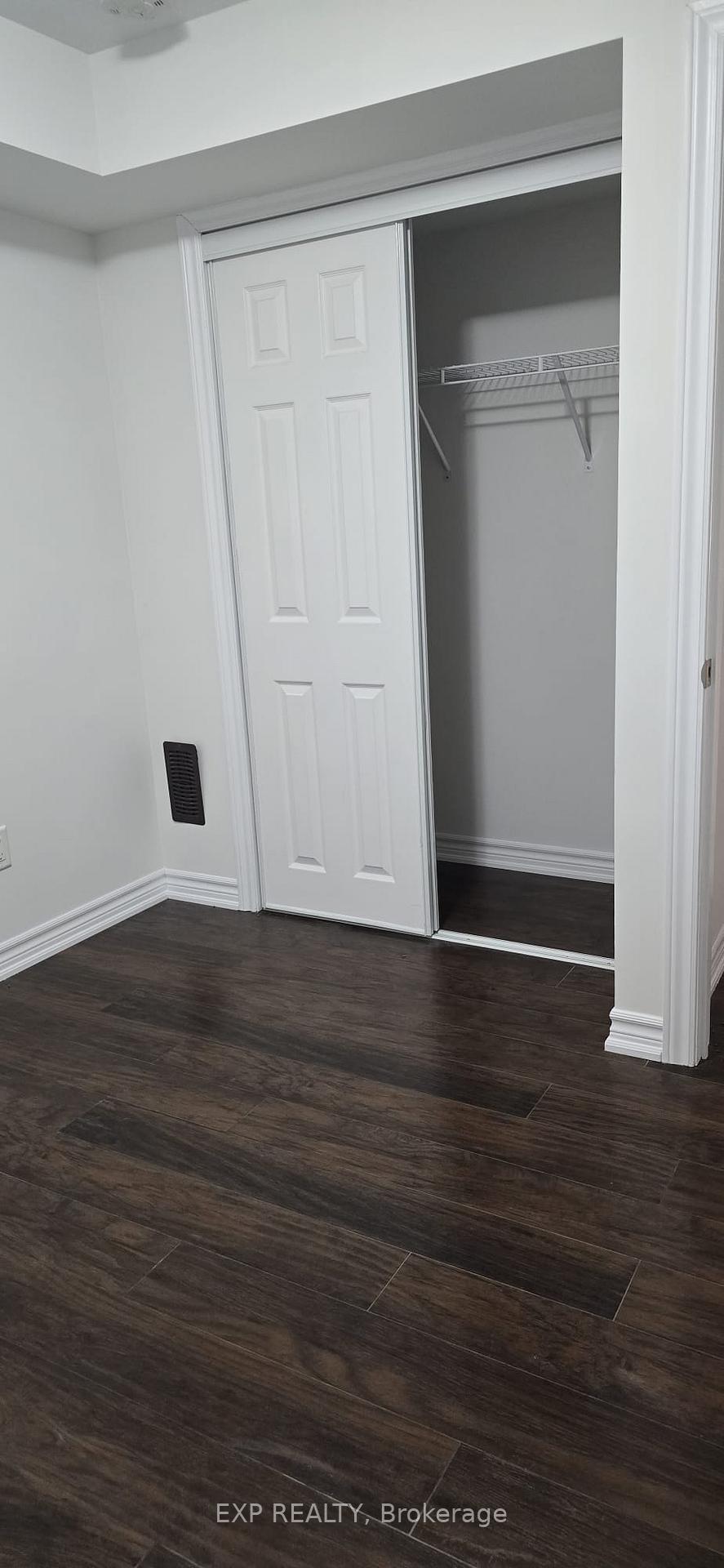 Photo 9 of 20 Rivoli Drive, Vaughan, Vellore Village — HOMEH