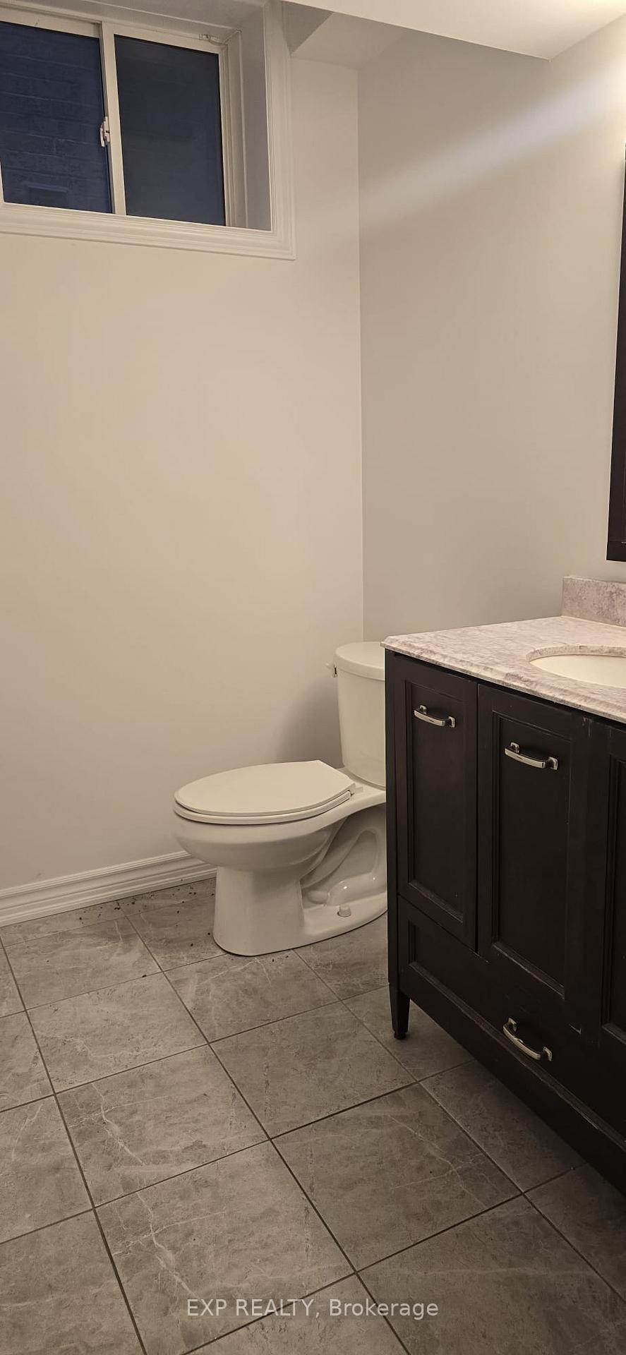 Photo 11 of 20 Rivoli Drive, Vaughan, Vellore Village — HOMEH
