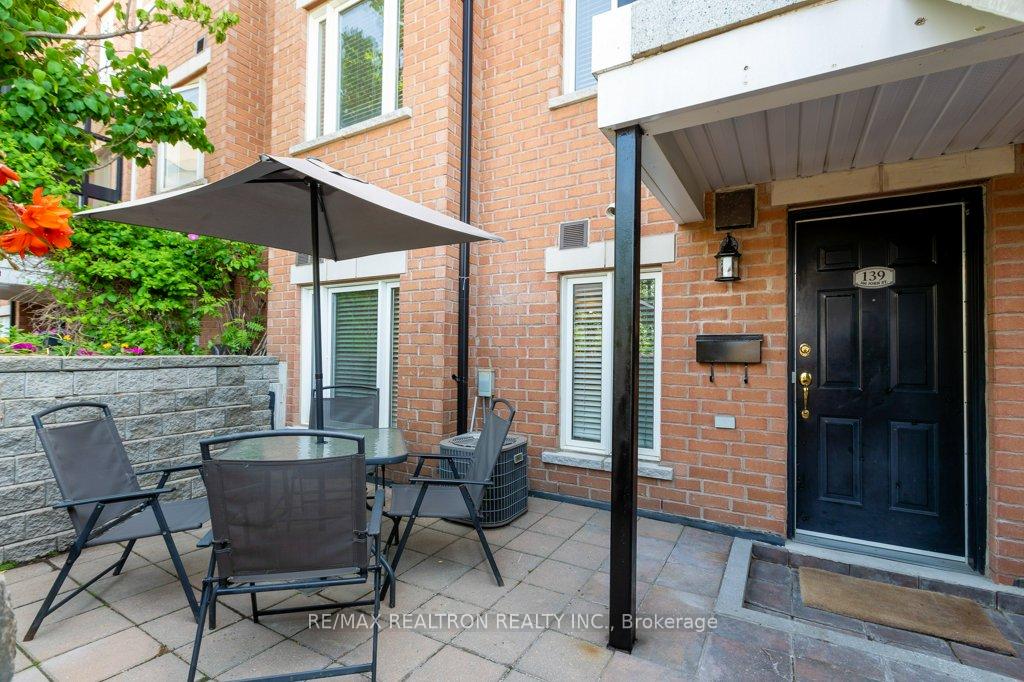 Photo 4 of Unit #139, 306 John Street, Markham, Aileen-Willowbrook — HOMEH