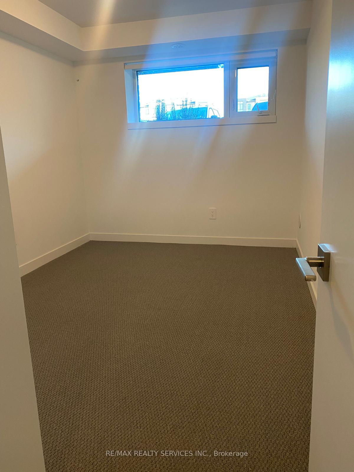 Photo 14 of Unit 5, 5 Romily Avenue, Brampton, Northwest Brampton — HOMEH