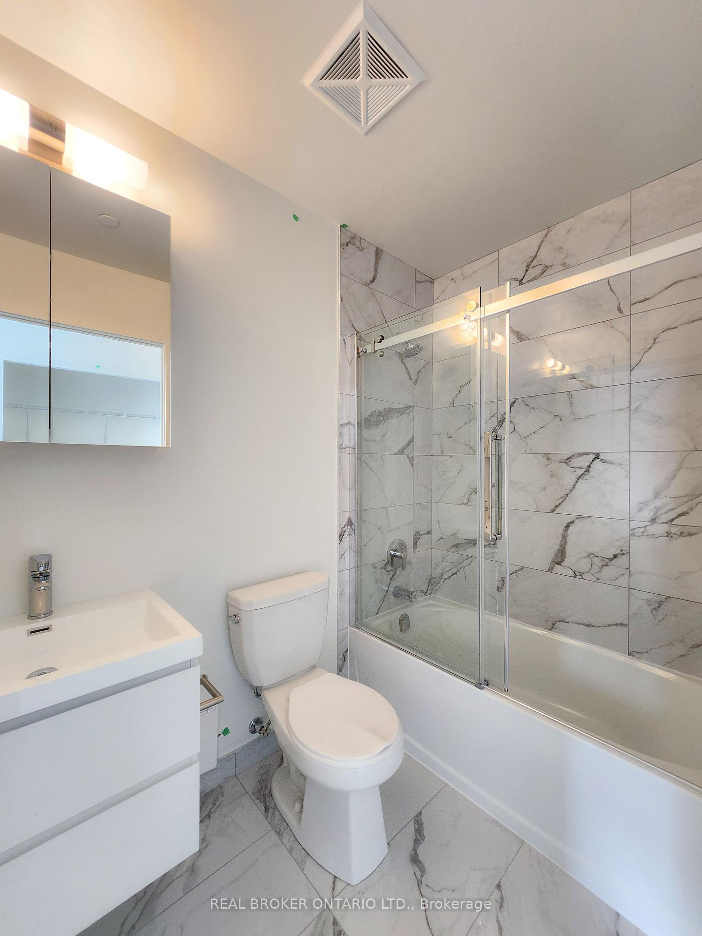 Photo 13 of Unit B1003, 292 Verdale Crossing, Markham, Unionville — HOMEH