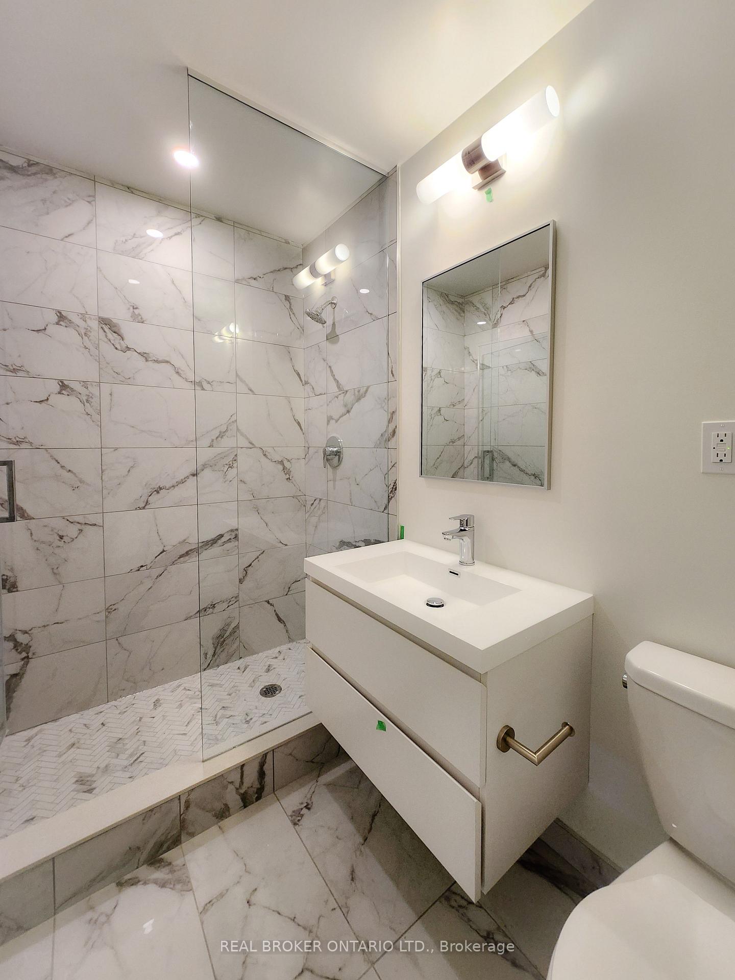 Photo 15 of Unit B1003, 292 Verdale Crossing, Markham, Unionville — HOMEH