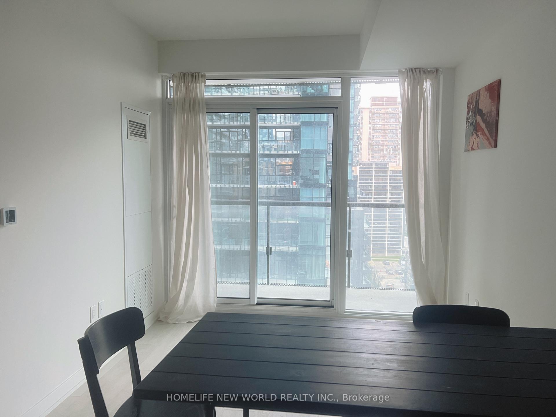 Photo 5 of Unit 1004, 117 Broadway Avenue, Toronto, Mount Pleasant West — HOMEH