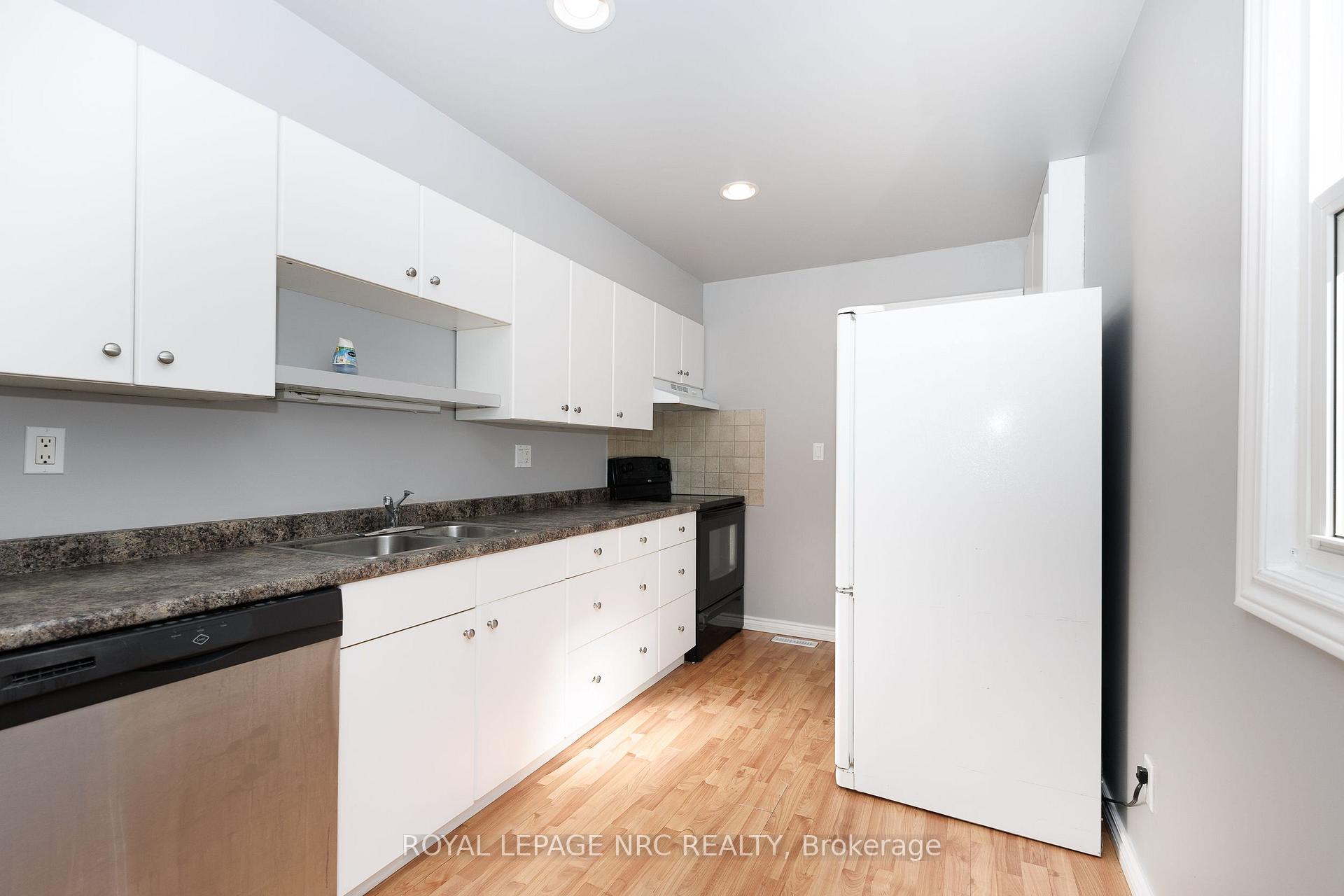 Photo 15 of 14 Hilda Street, St. Catharines, Western Hill — HOMEH