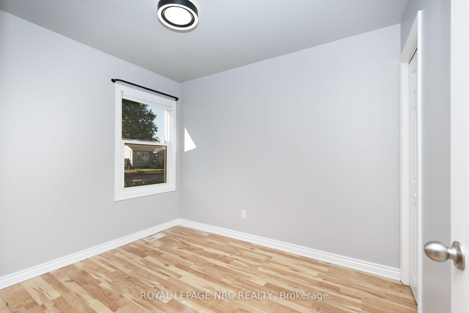 Photo 16 of 14 Hilda Street, St. Catharines, Western Hill — HOMEH