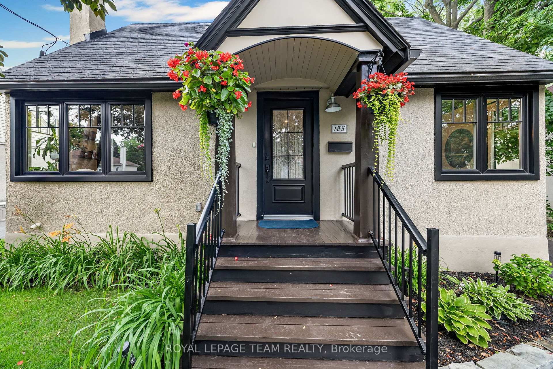 Photo 3 of 185 Camelia Avenue, Ottawa, Manor Park — HOMEH