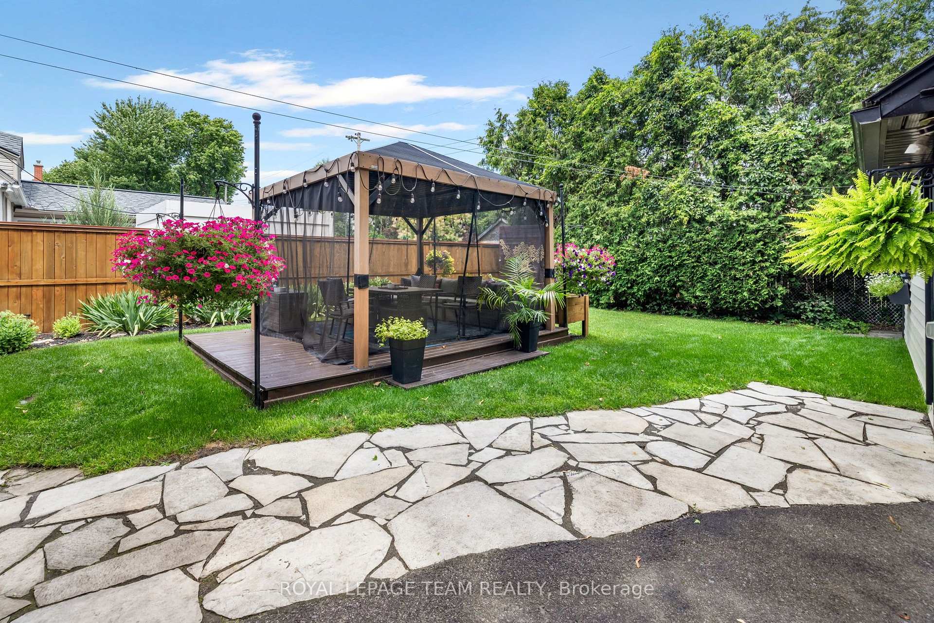 Photo 31 of 185 Camelia Avenue, Ottawa, Manor Park — HOMEH