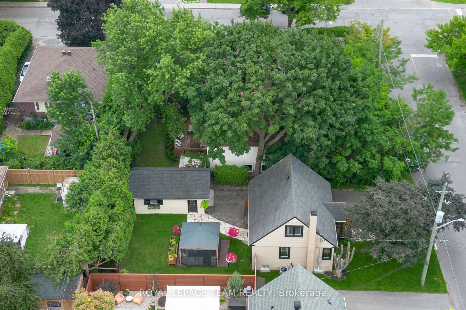 Photo 35 of 185 Camelia Avenue, Ottawa, Manor Park — HOMEH