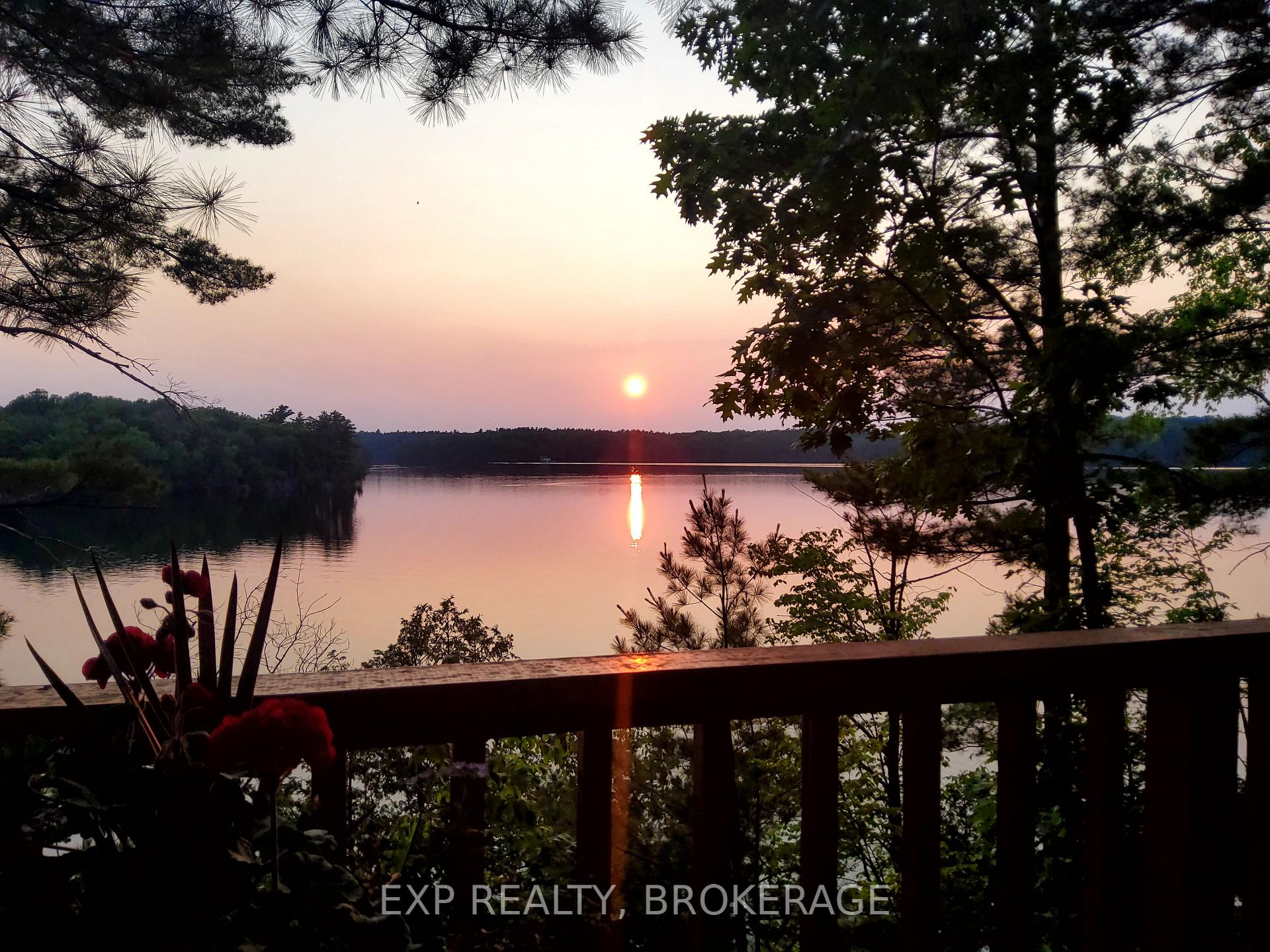 Photo 6 of 7A&B Overlook Lane, Rideau Lakes, Rideau Lakes (South Crosby) Twp — HOMEH