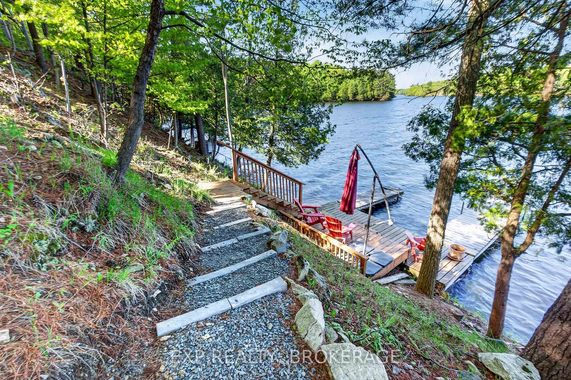 Photo 8 of 7A&B Overlook Lane, Rideau Lakes, Rideau Lakes (South Crosby) Twp — HOMEH