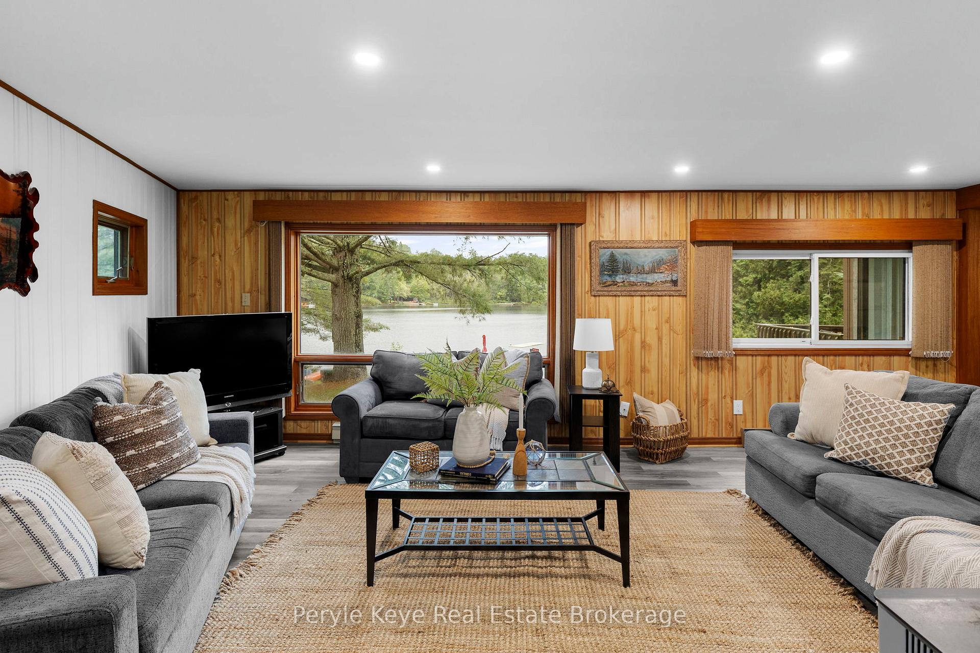 Photo 8 of 1025 & 1027 Big Island Road, Bracebridge, Draper — HOMEH
