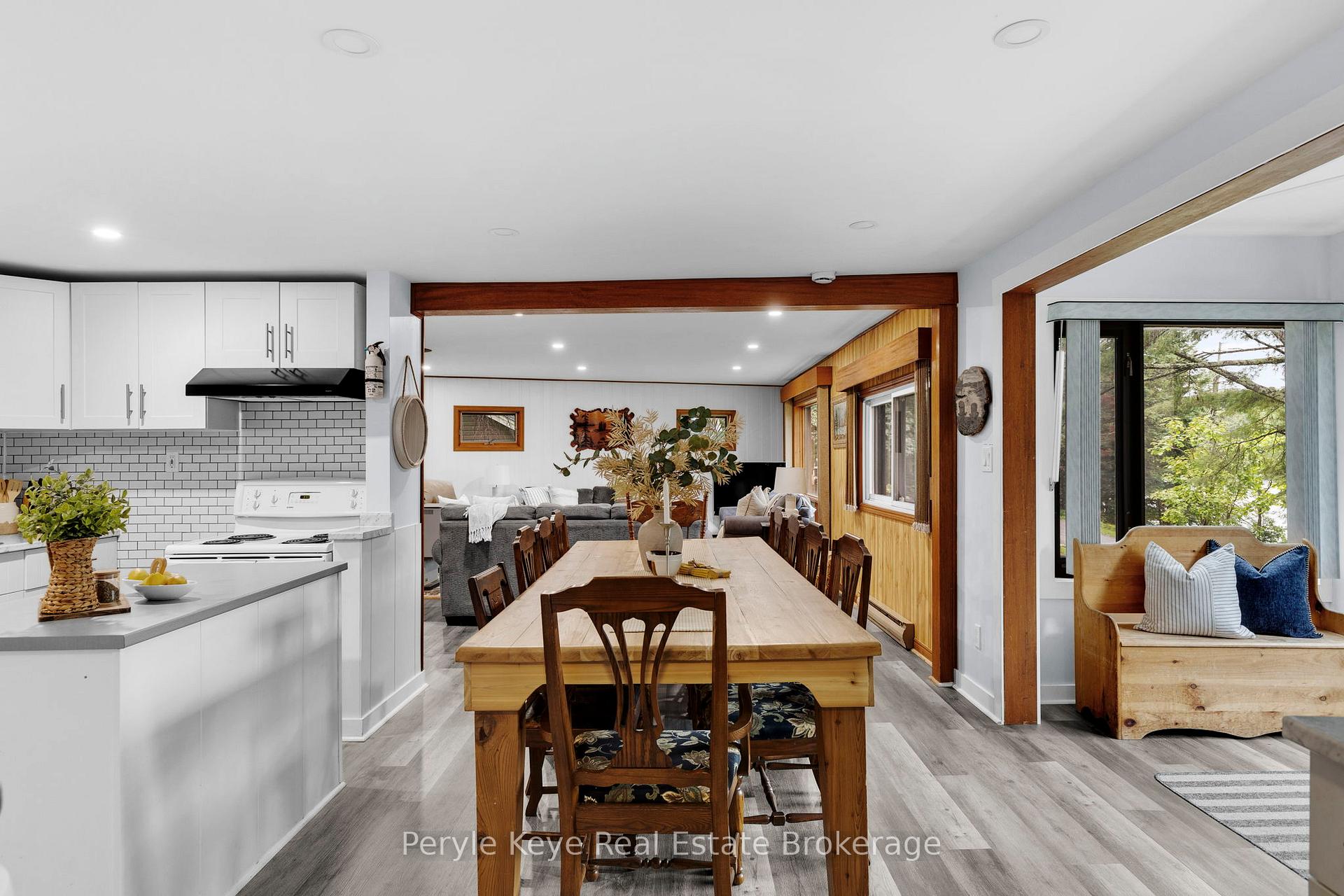 Photo 11 of 1025 & 1027 Big Island Road, Bracebridge, Draper — HOMEH