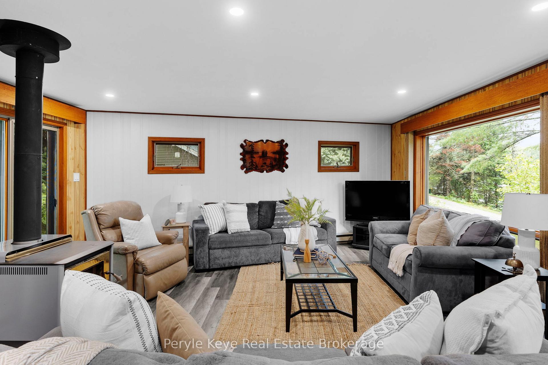 Photo 14 of 1025 & 1027 Big Island Road, Bracebridge, Draper — HOMEH