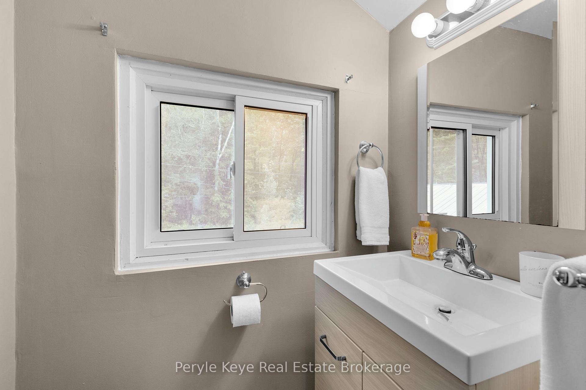 Photo 19 of 1025 & 1027 Big Island Road, Bracebridge, Draper — HOMEH