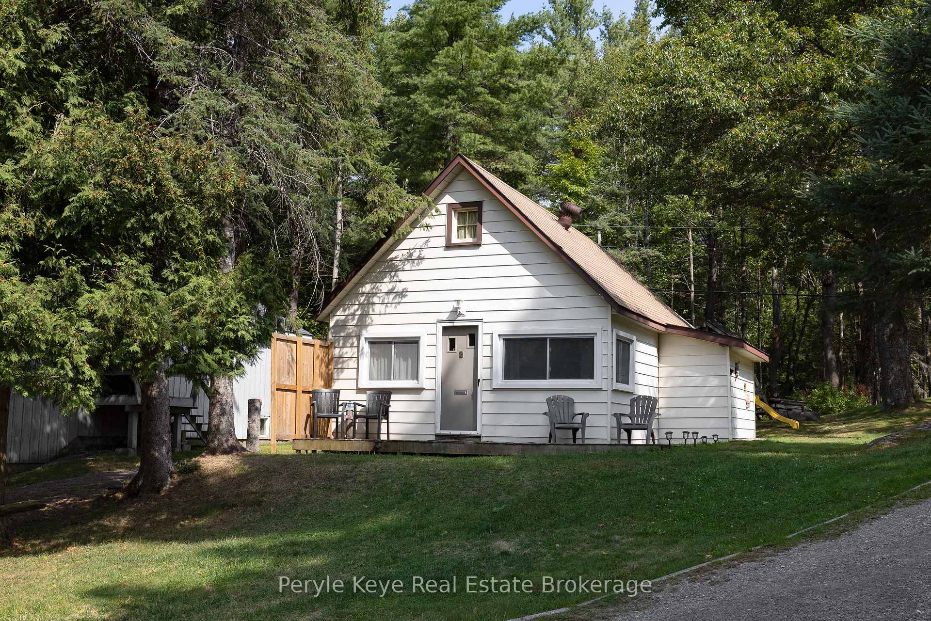 Photo 26 of 1025 & 1027 Big Island Road, Bracebridge, Draper — HOMEH