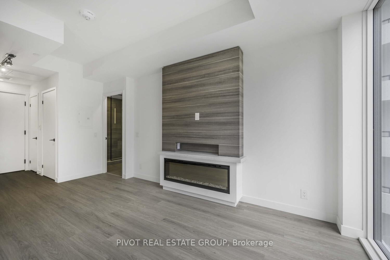 Photo 3 of Unit 502, 1050 Eastern Avenue, Toronto, The Beaches — HOMEH