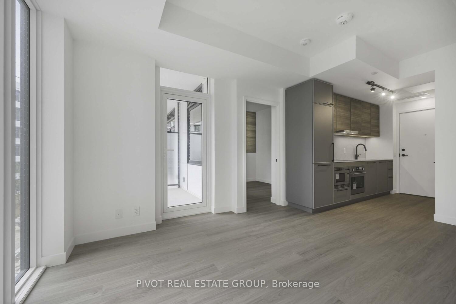 Photo 6 of Unit 502, 1050 Eastern Avenue, Toronto, The Beaches — HOMEH