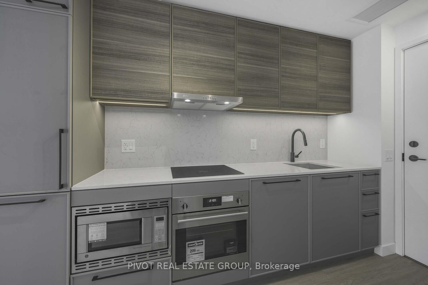 Photo 7 of Unit 502, 1050 Eastern Avenue, Toronto, The Beaches — HOMEH