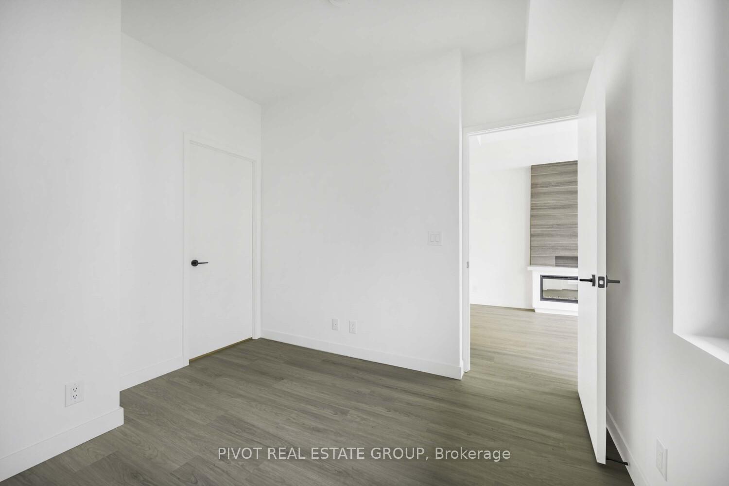 Photo 10 of Unit 502, 1050 Eastern Avenue, Toronto, The Beaches — HOMEH