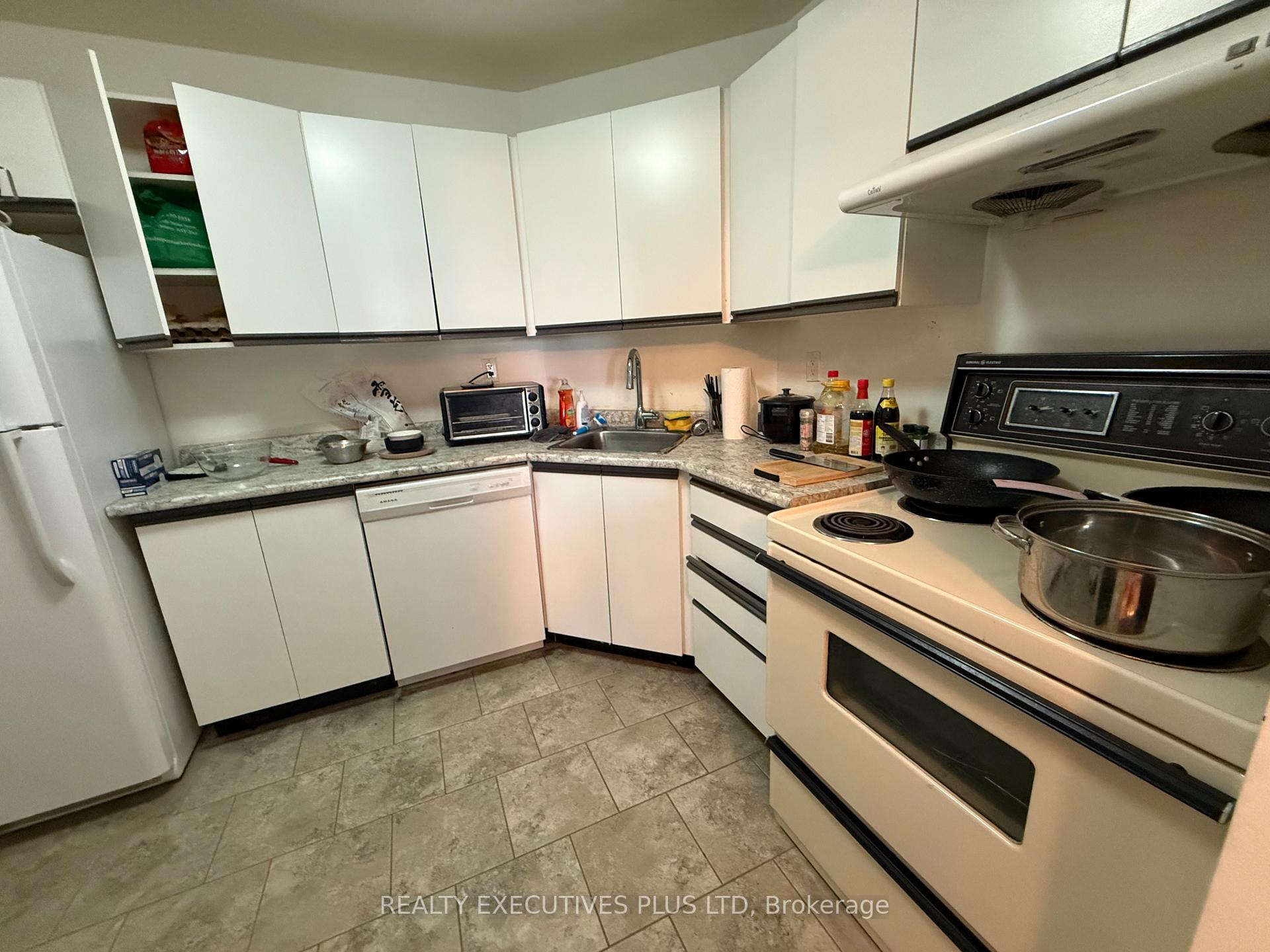 Photo 24 of Unit 806, 858 Commissioners Road E, London, South H — HOMEH