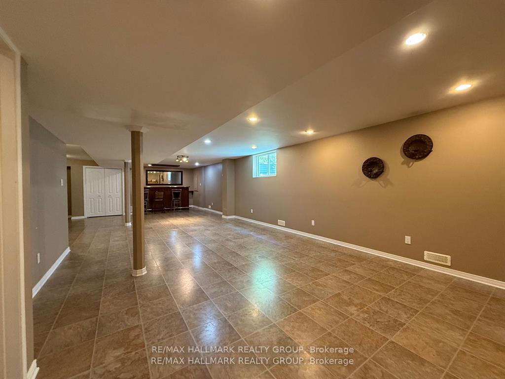 Photo 23 of 1111 Lichen Avenue, Ottawa, Avalon East — HOMEH