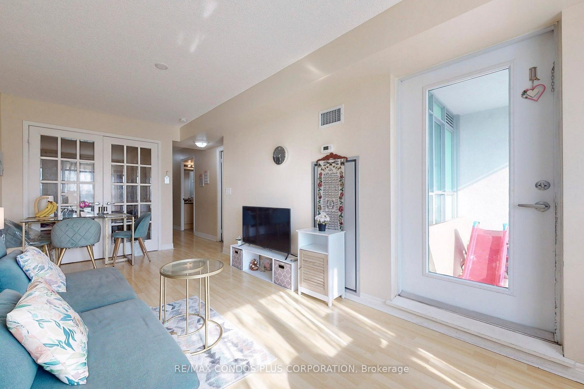 Photo 13 of Unit 315, 60 Fairfax Crescent, Scarborough, Clairlea-Birchmount — HOMEH