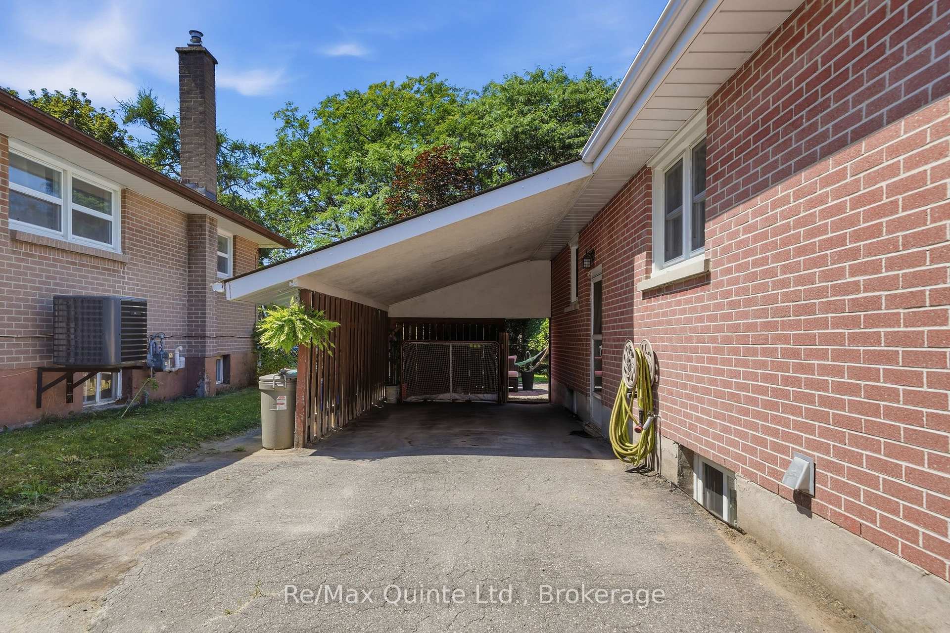 Photo 4 of 248 Farley Avenue, Belleville, Belleville Ward — HOMEH
