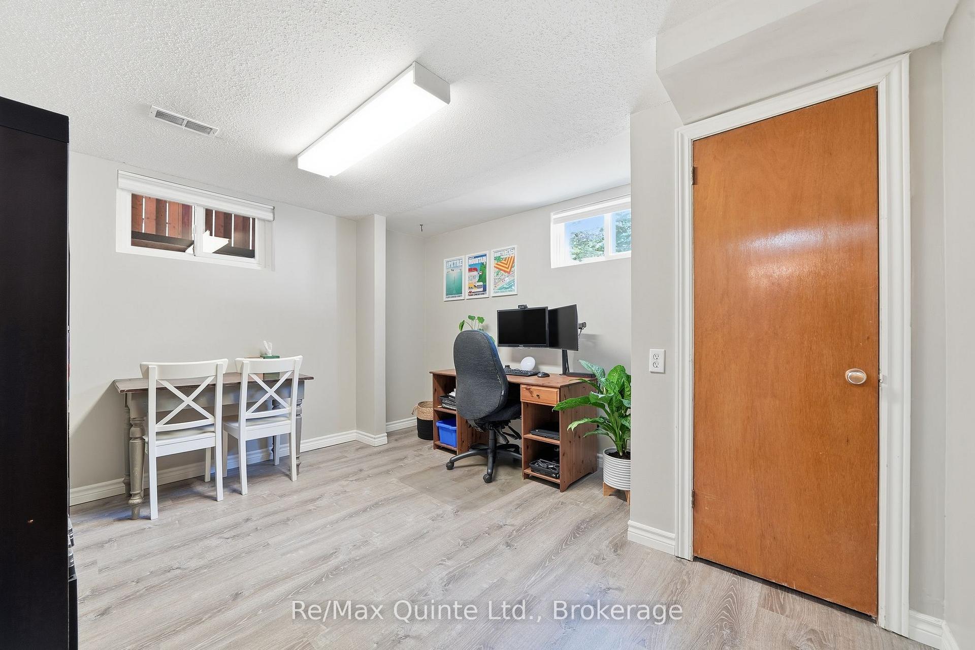 Photo 27 of 248 Farley Avenue, Belleville, Belleville Ward — HOMEH