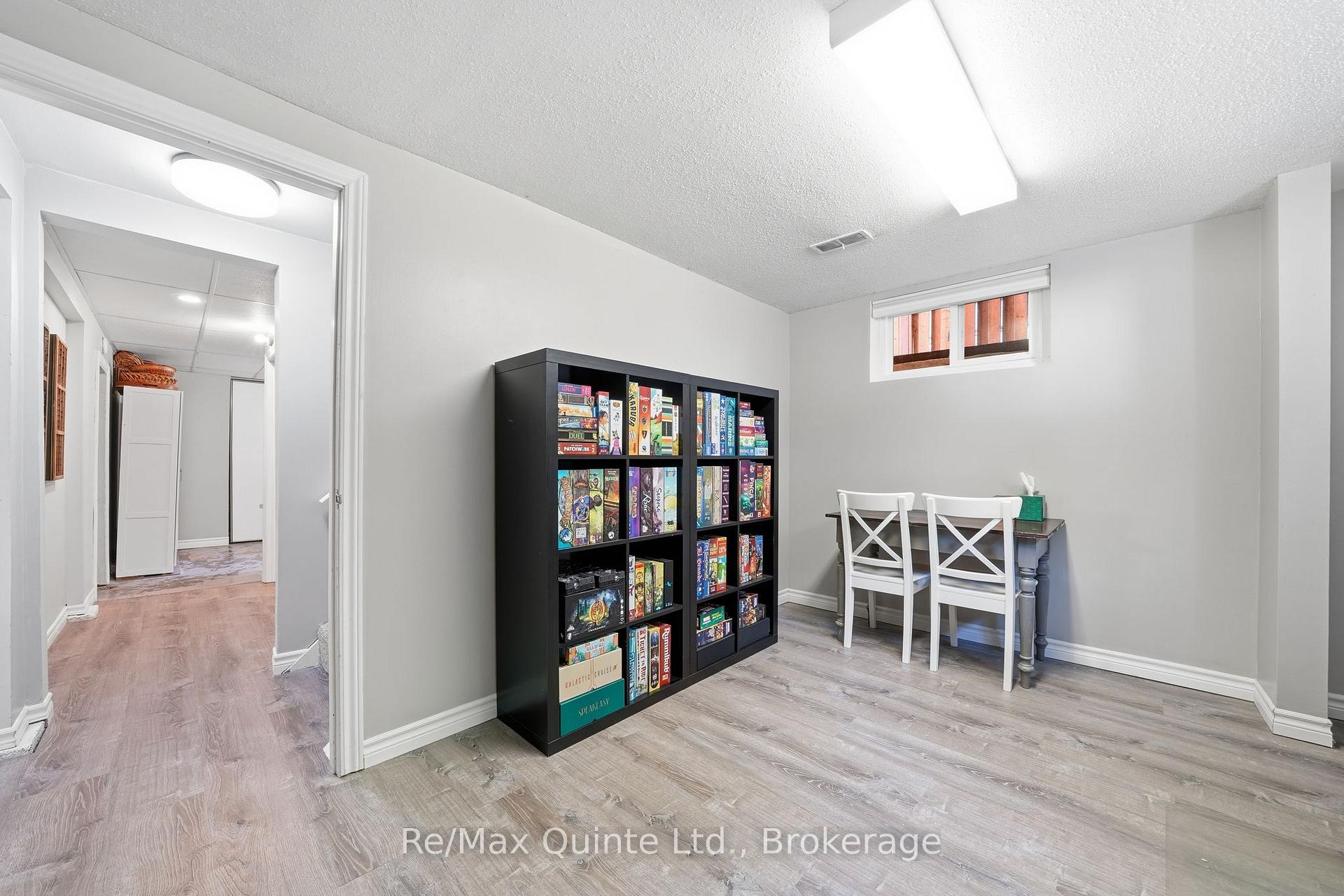 Photo 28 of 248 Farley Avenue, Belleville, Belleville Ward — HOMEH