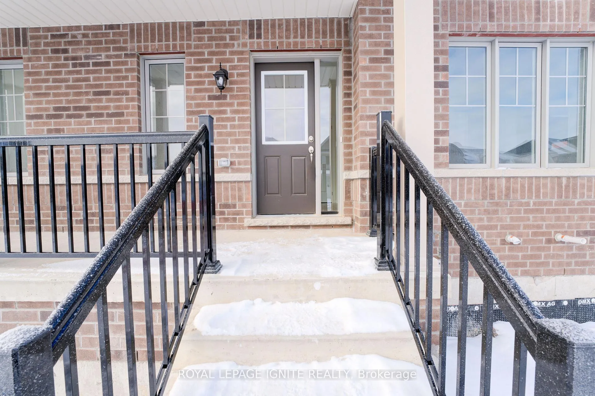 Photo 4 of 21 Raines Road, Scugog, Port Perry — HOMEH