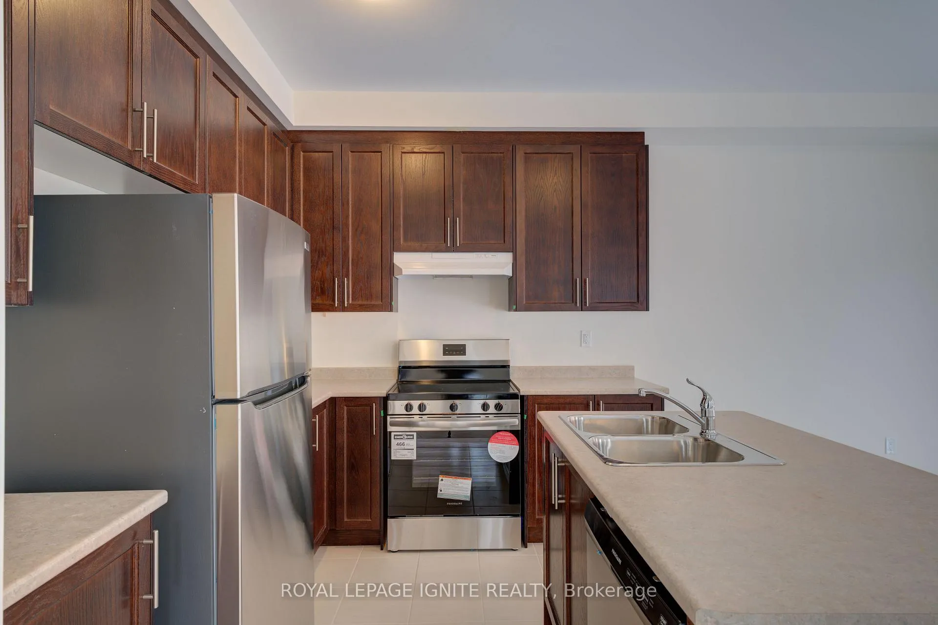 Photo 15 of 21 Raines Road, Scugog, Port Perry — HOMEH