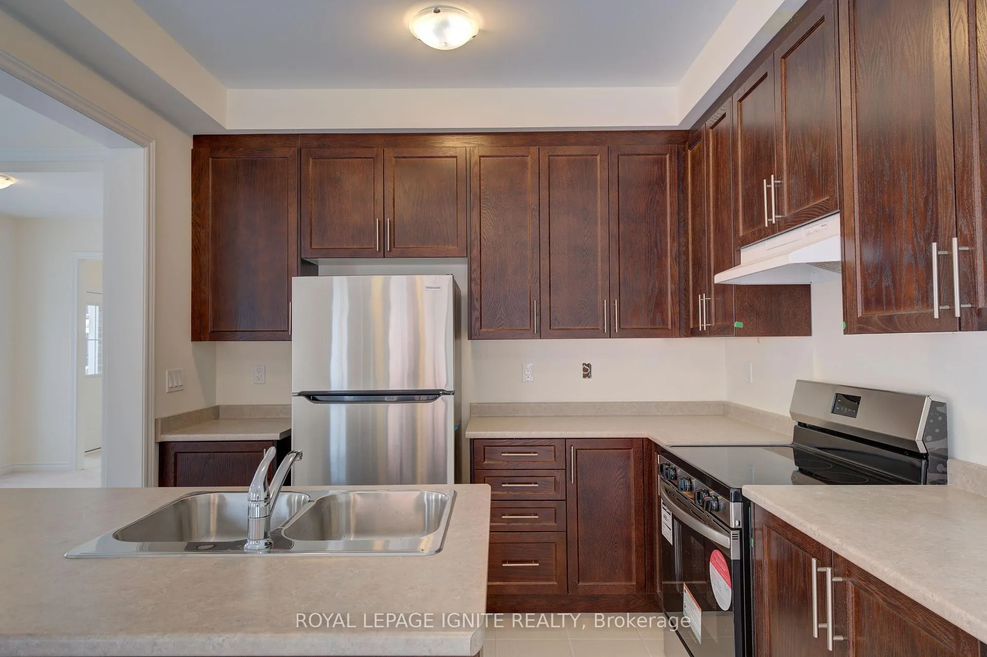 Photo 16 of 21 Raines Road, Scugog, Port Perry — HOMEH