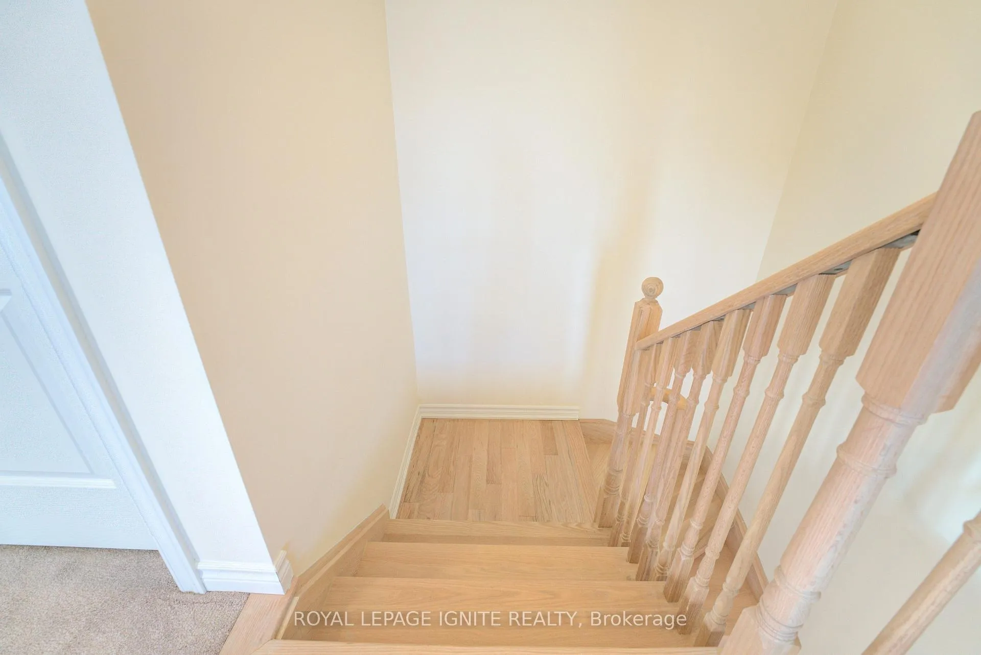 Photo 18 of 21 Raines Road, Scugog, Port Perry — HOMEH