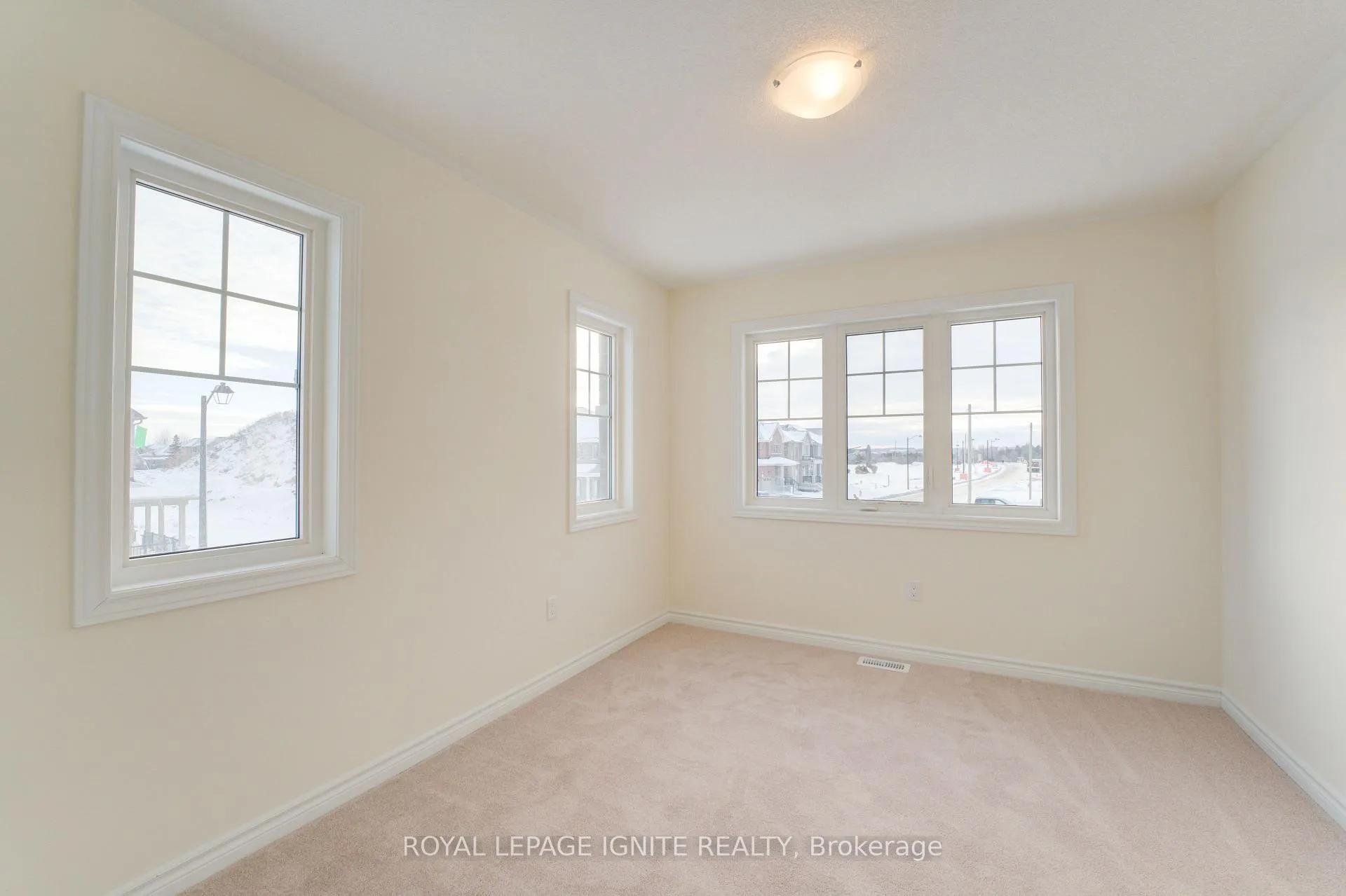 Photo 23 of 21 Raines Road, Scugog, Port Perry — HOMEH