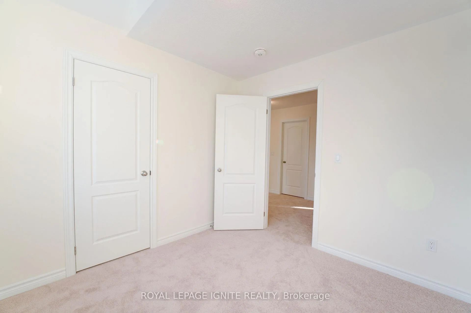 Photo 26 of 21 Raines Road, Scugog, Port Perry — HOMEH