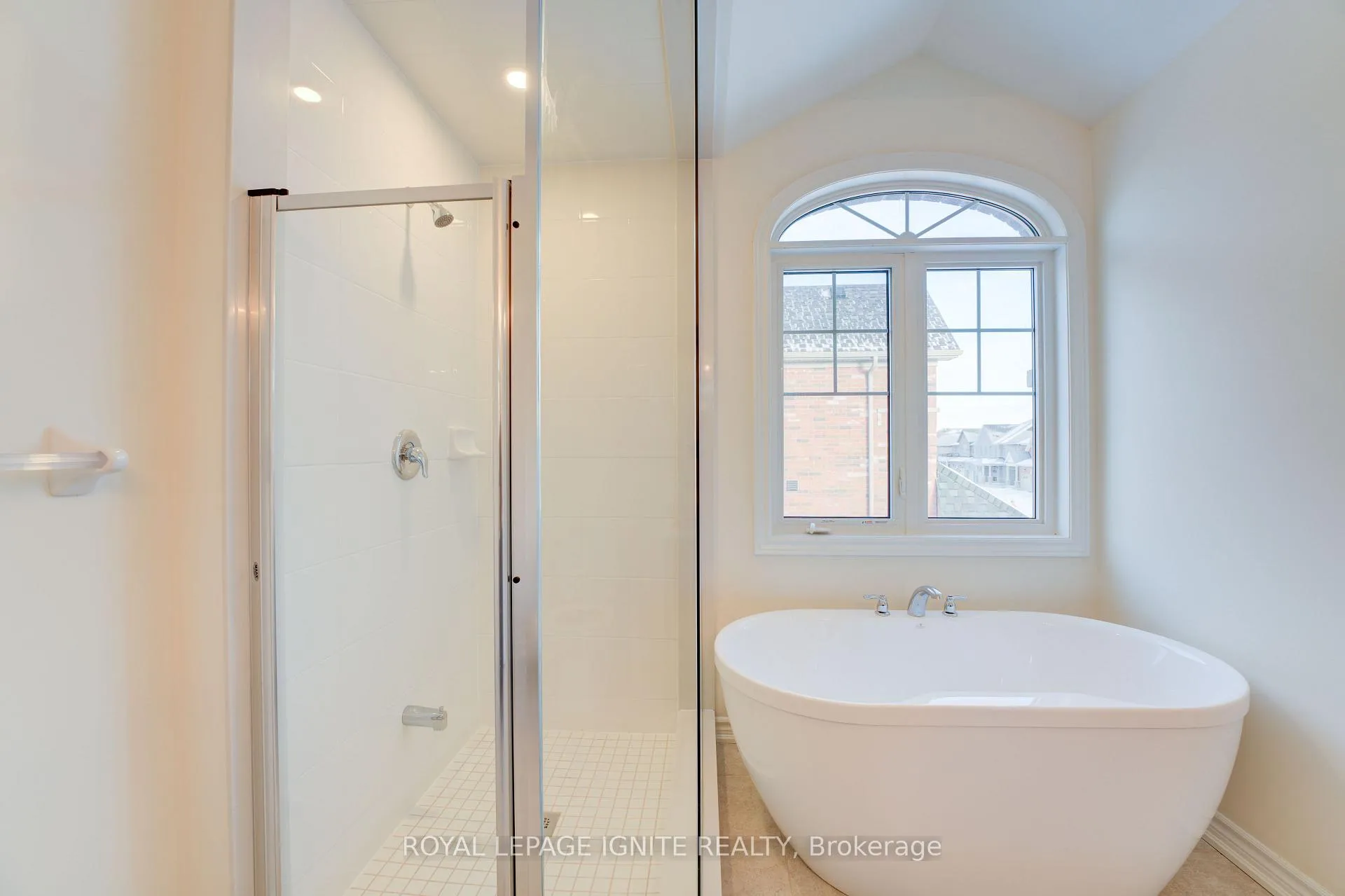 Photo 31 of 21 Raines Road, Scugog, Port Perry — HOMEH